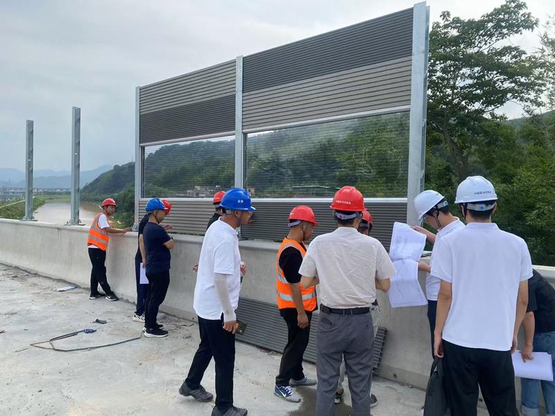 高速声屏障施工案例